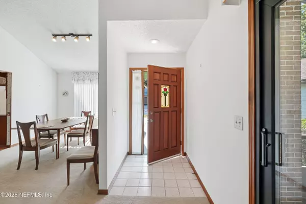 Jacksonville, FL 32277,5467 FT CAROLINE RD