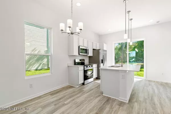 Jacksonville, FL 32218,11088 PINE ST