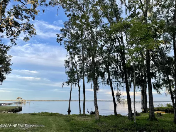 Fleming Island, FL 32003,1570 RIVER RISE PT