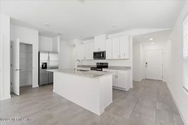 Jacksonville, FL 32219,7844 GREATFORD WAY