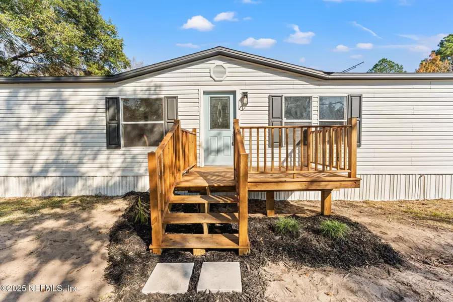 125 MELANIE LN, Middleburg, FL 32068