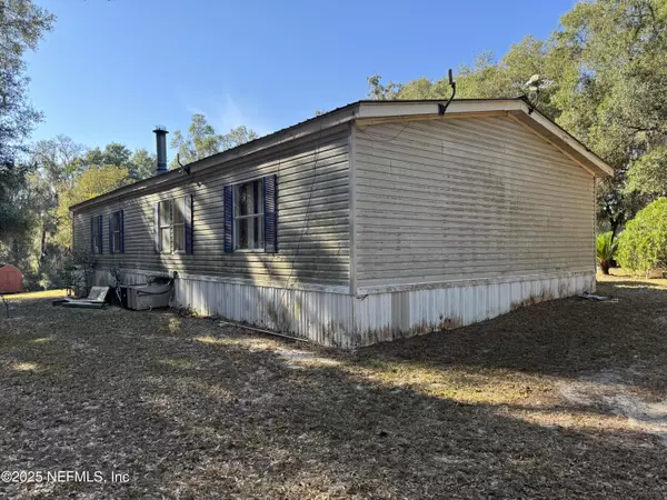 Hawthorne, FL 32640,132 PLANTATION WAY