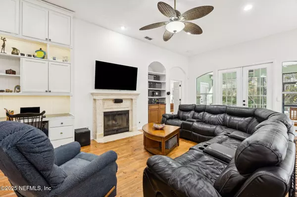 Fernandina Beach, FL 32034,414 PORTSIDE DR