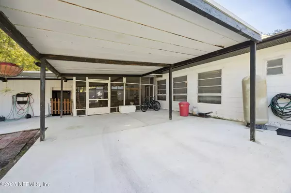 Georgetown, FL 32139,177 PALM DR