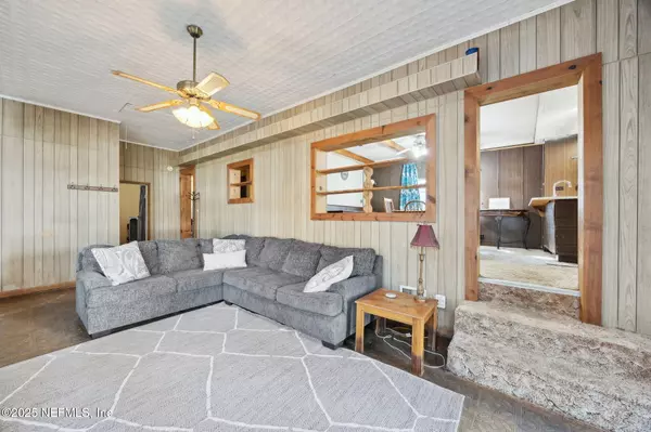 Georgetown, FL 32139,177 PALM DR