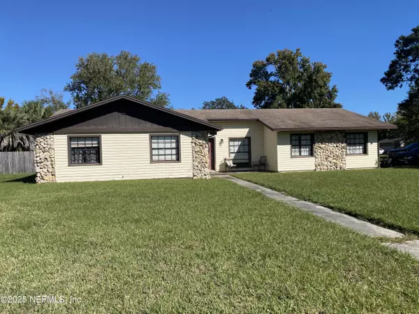 2188 CONSTITUTION DR, Orange Park, FL 32073