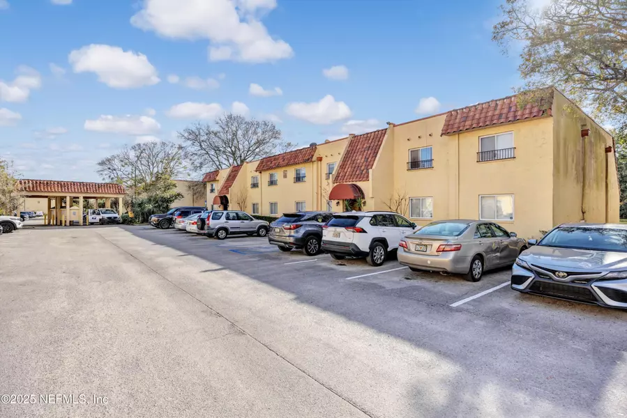 6528 VALEROSA CT #2, Jacksonville, FL 32217