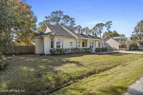 Fleming Island, FL 32003,932 CLAY ST