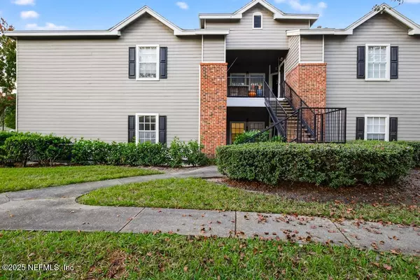 Jacksonville, FL 32246,10000 GATE Pkwy #417