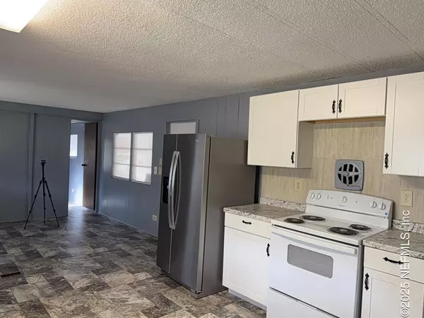 Interlachen, FL 32148,121 VENICE DR