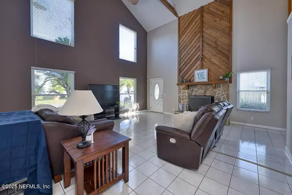 Jacksonville Beach, FL 32250,1216 21ST ST N