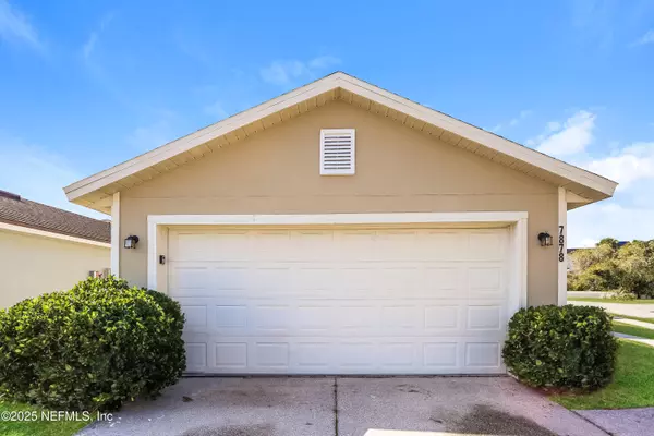 7878 CHERRY BLOSSOM DR S, Jacksonville, FL 32216