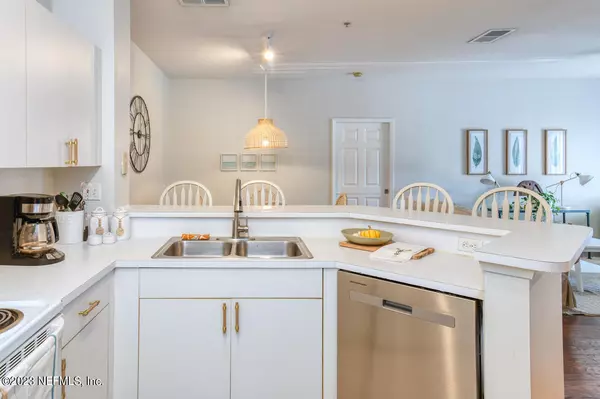 St. Augustine, FL 32084,605 FAIRWAY DR #203