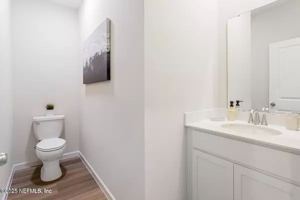 Orange Park, FL 32073,550 HOLLY LAKES DR