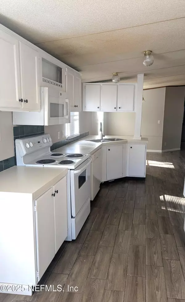 Middleburg, FL 32068,147 MELANIE LN