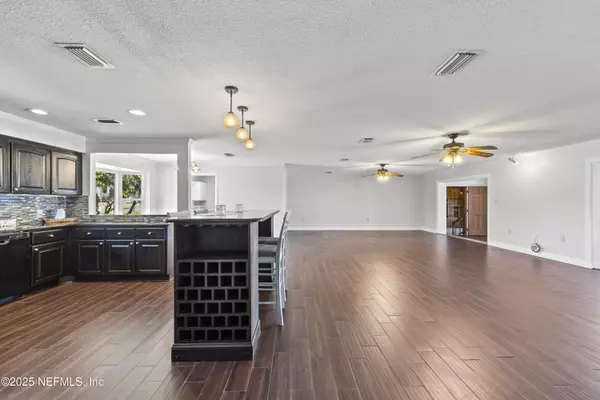 Lake City, FL 32055,321 NW HARRIS LAKE DR