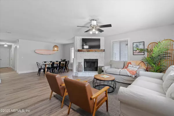 Jacksonville Beach, FL 32250,1247 13TH ST N