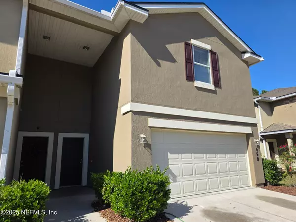 498 WALNUT DR, St. Johns, FL 32259