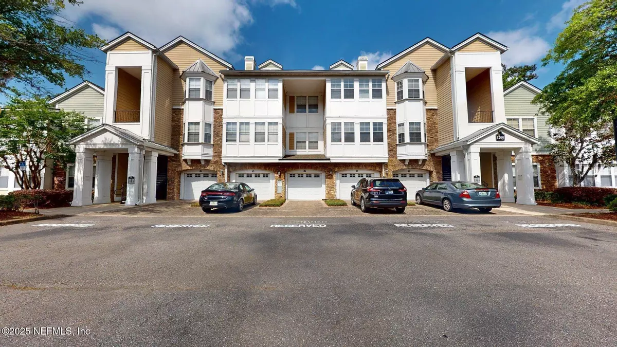 Jacksonville, FL 32216,8550 TOUCHTON RD #1227