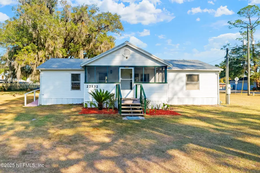 27132 NEW FRONT ST, Hilliard, FL 32046