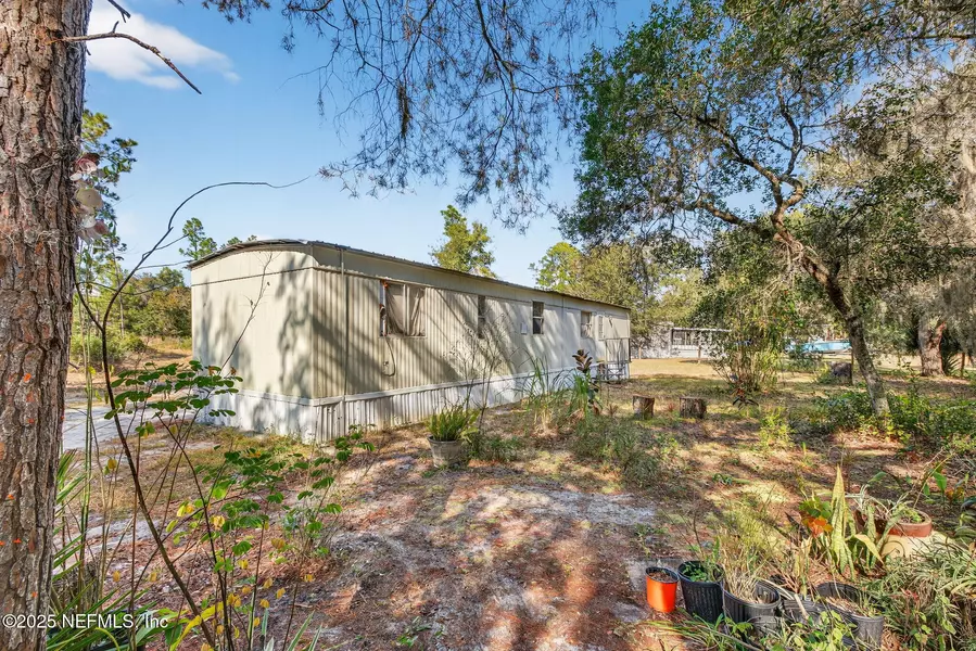 241 OLEANDER ST, Pomona Park, FL 32181