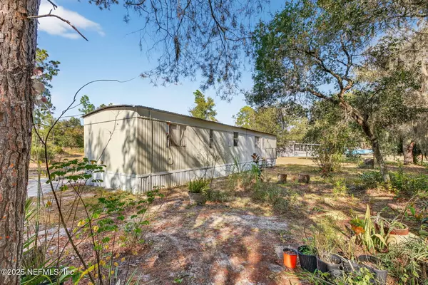 241 OLEANDER ST, Pomona Park, FL 32181