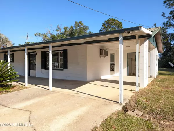 Interlachen, FL 32148,100 10TH ST