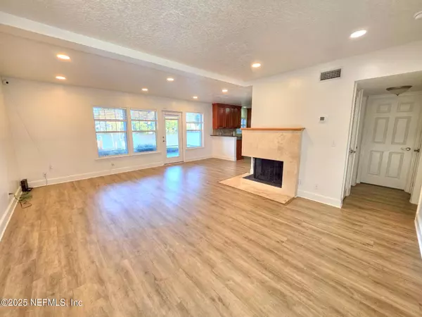 Jacksonville, FL 32210,3434 BLANDING BLVD #141