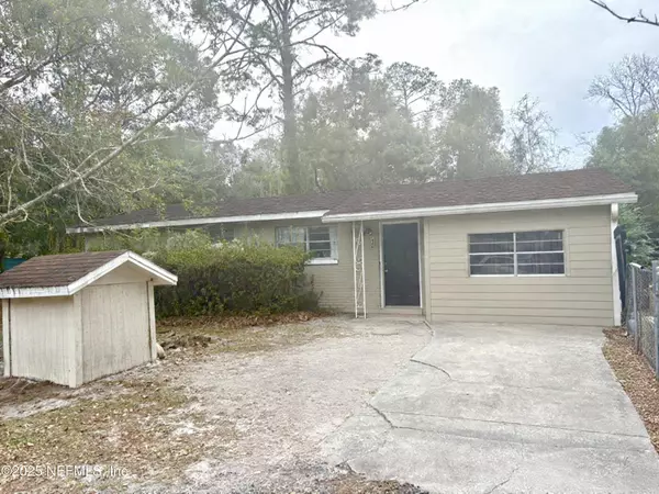 7446 PINE ACRES CT, Glen St. Mary, FL 32040