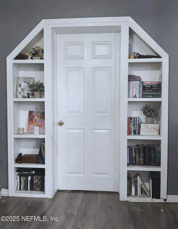 Glen St. Mary, FL 32040,7446 PINE ACRES CT