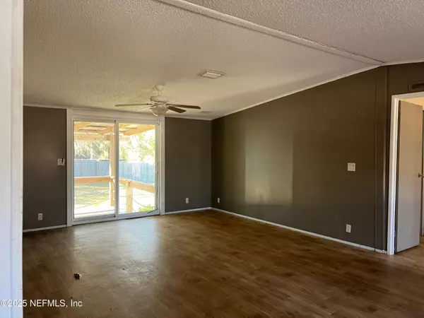 Satsuma, FL 32189,323 INCLINE RD