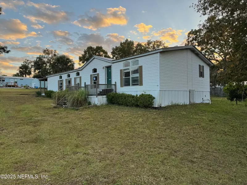 323 INCLINE RD, Satsuma, FL 32189