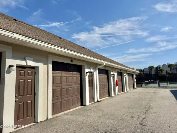 St. Augustine, FL 32080,2 DONDANVILLE RD #703