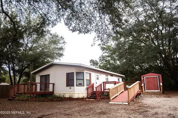 Interlachen, FL 32148,926 ANNETTE AVE