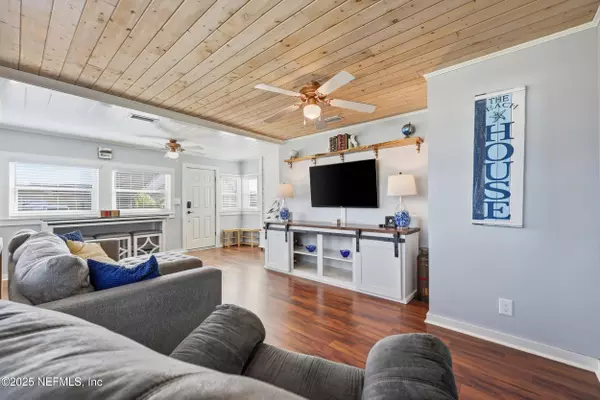 Jacksonville Beach, FL 32250,409 16TH AVE S