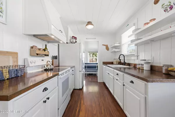 Jacksonville Beach, FL 32250,409 16TH AVE S