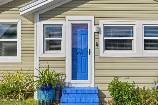 Jacksonville Beach, FL 32250,409 16TH AVE S