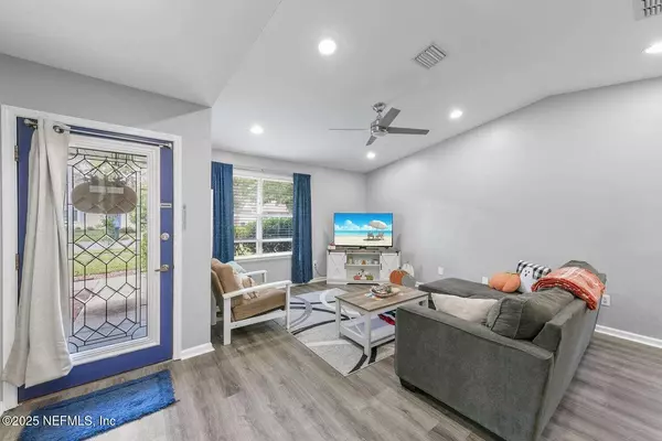 Jacksonville, FL 32257,10889 SADDLEHORN DR