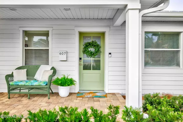 Jacksonville Beach, FL 32250,607 17TH AVE N