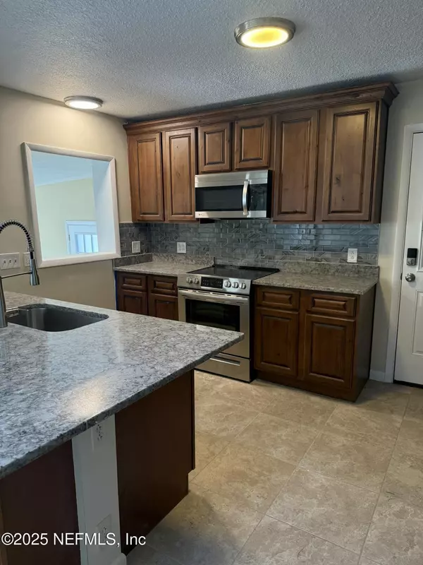 Jacksonville, FL 32244,7440 GREENWAY DR