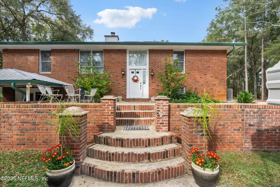 8290 MELROSE RD, Melrose, FL 32666