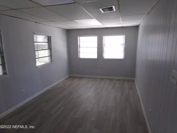 Jacksonville, FL 32210,4768 N SEFA CIR N