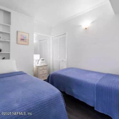 Jacksonville Beach, FL 32250,731 1ST ST #5E