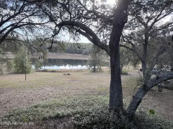 Interlachen, FL 32148,1607 TWIN LAKES BLVD