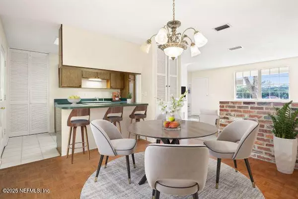 Jacksonville, FL 32221,1130 CROWN DR