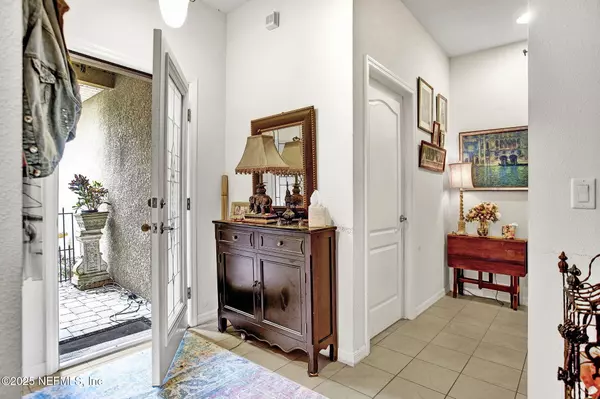 St. Augustine, FL 32095,877 BATTERSEA DR