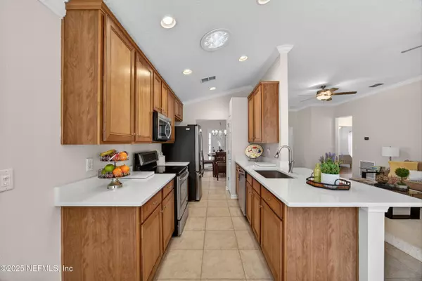 9133 SWEET TREE TRL, Jacksonville, FL 32256