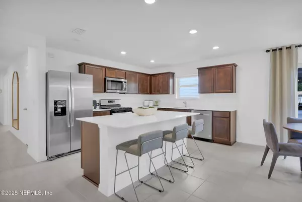 Jacksonville, FL 32244,7016 SANDPERCH ST