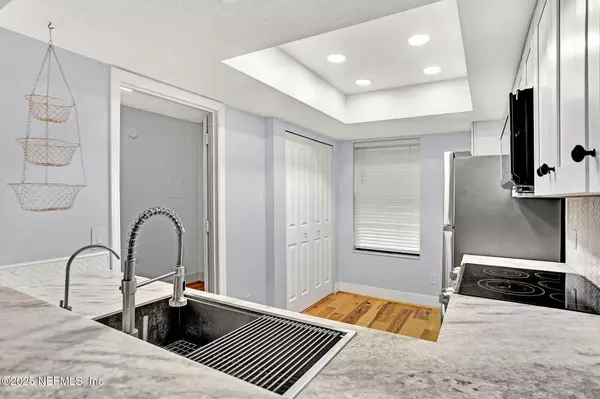 Ponte Vedra Beach, FL 32082,120 CRANES LAKE DR