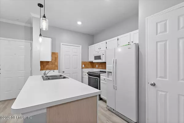 Ponte Vedra Beach, FL 32082,160 VERACRUZ DR #422